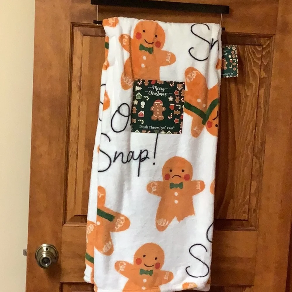 Gingerbread Man “Oh Snap” Blanket - Picture 1 of 4